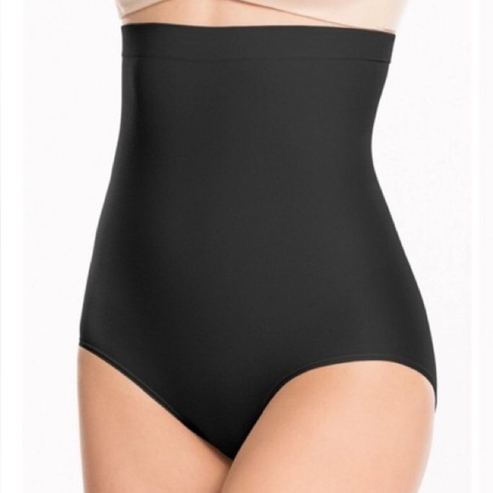 New In Box Spanx High Power High Waisted Brief Black Sz A 95-125 lbs